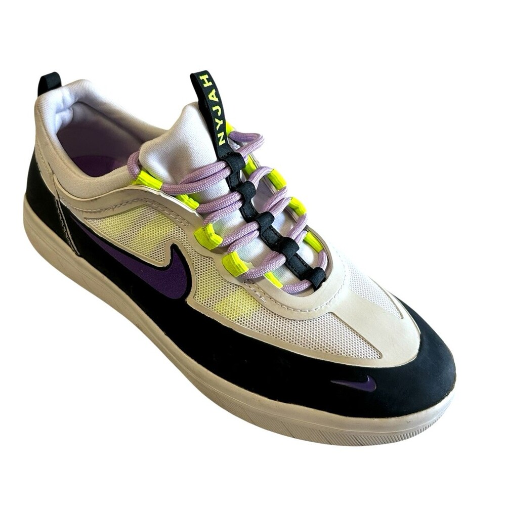 Nike SB Nyjah Free 2 Womens Black Wild Berry White Skate Shoes BV2078-009 Sz 6.5